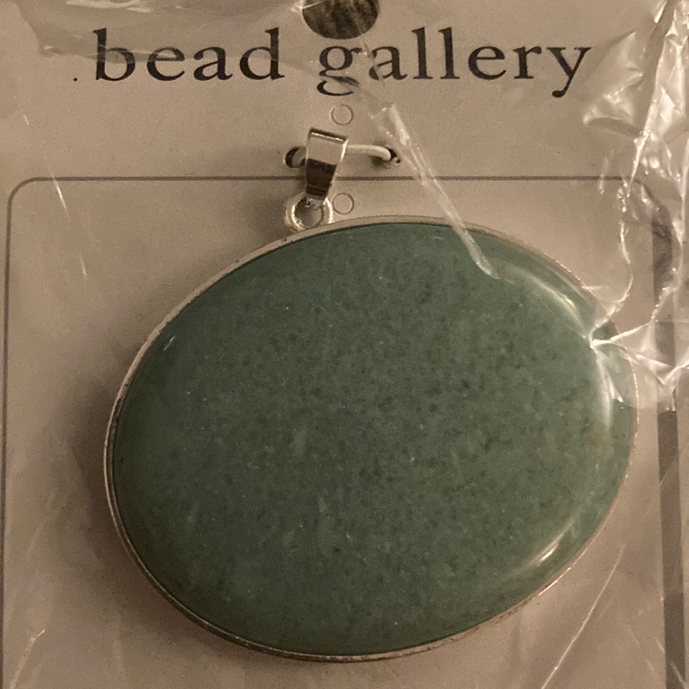 Bead gallery 40x50mm pendant